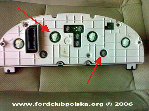 Mk3] Wymiana Żarówek W Zegarach - Porady - Ford Club Polska .:: Fordclubpolska.org ::.